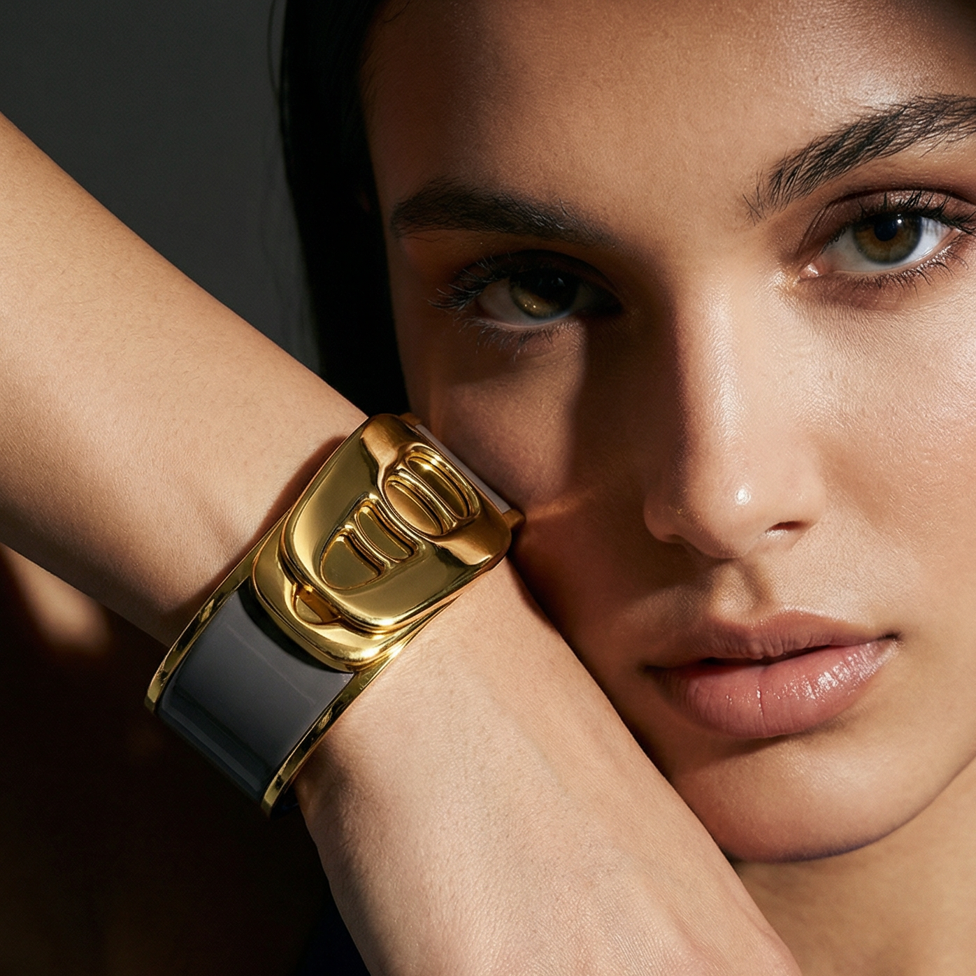 LE Luna Bracelet - Gold / Taupe