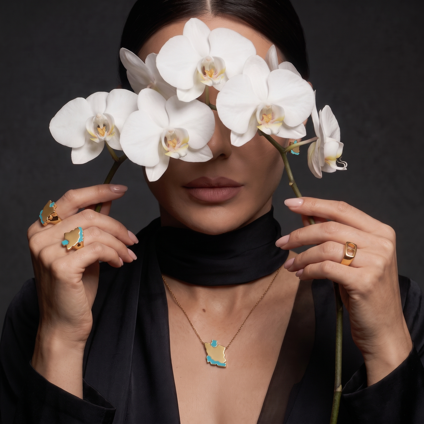 Outland Necklace Plain / Gold