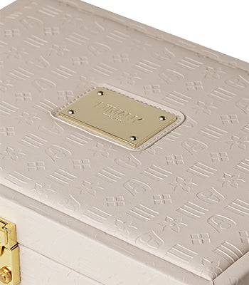 The Unicorn Clutch with trunk