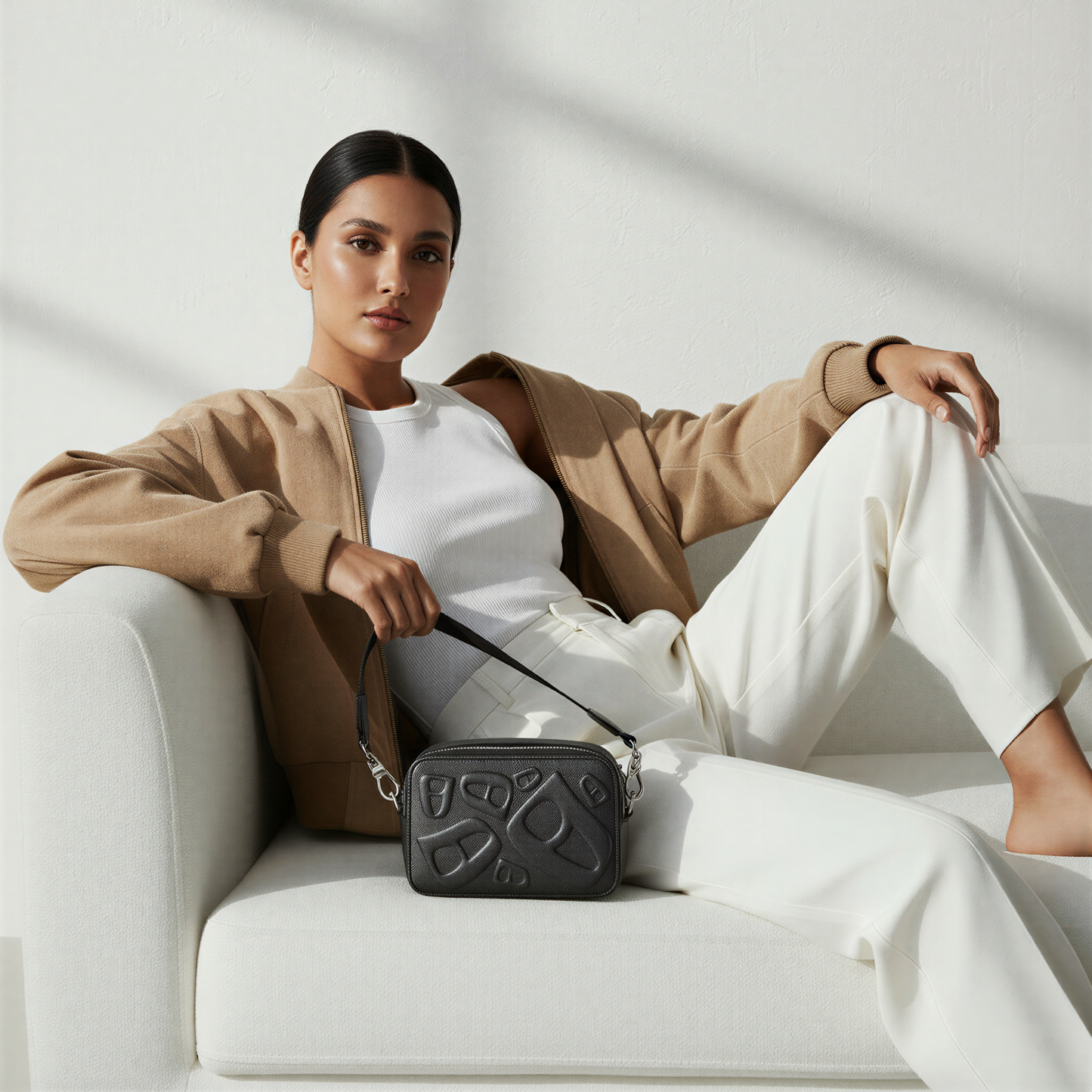 City Bag Black Caviar (Silver Hardware)