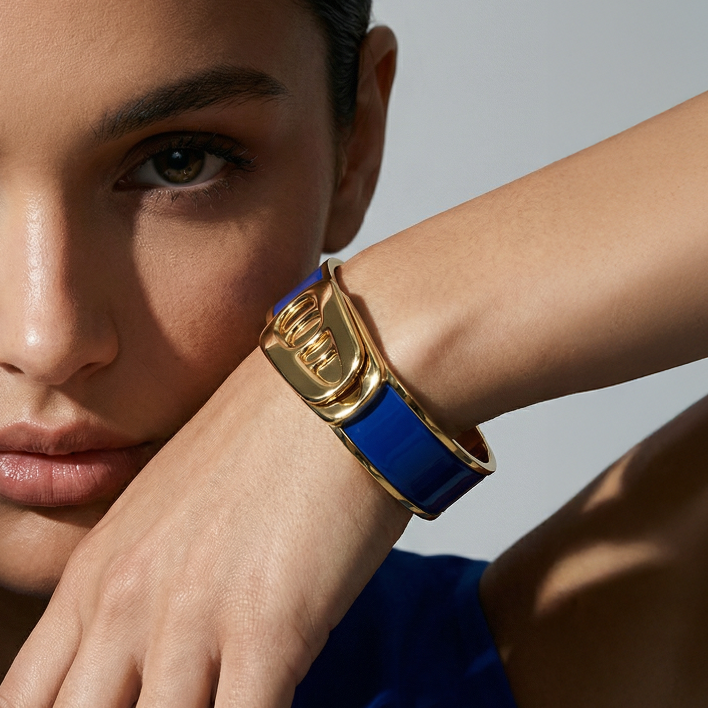 LE Luna Bracelet - Gold / Royal Blue