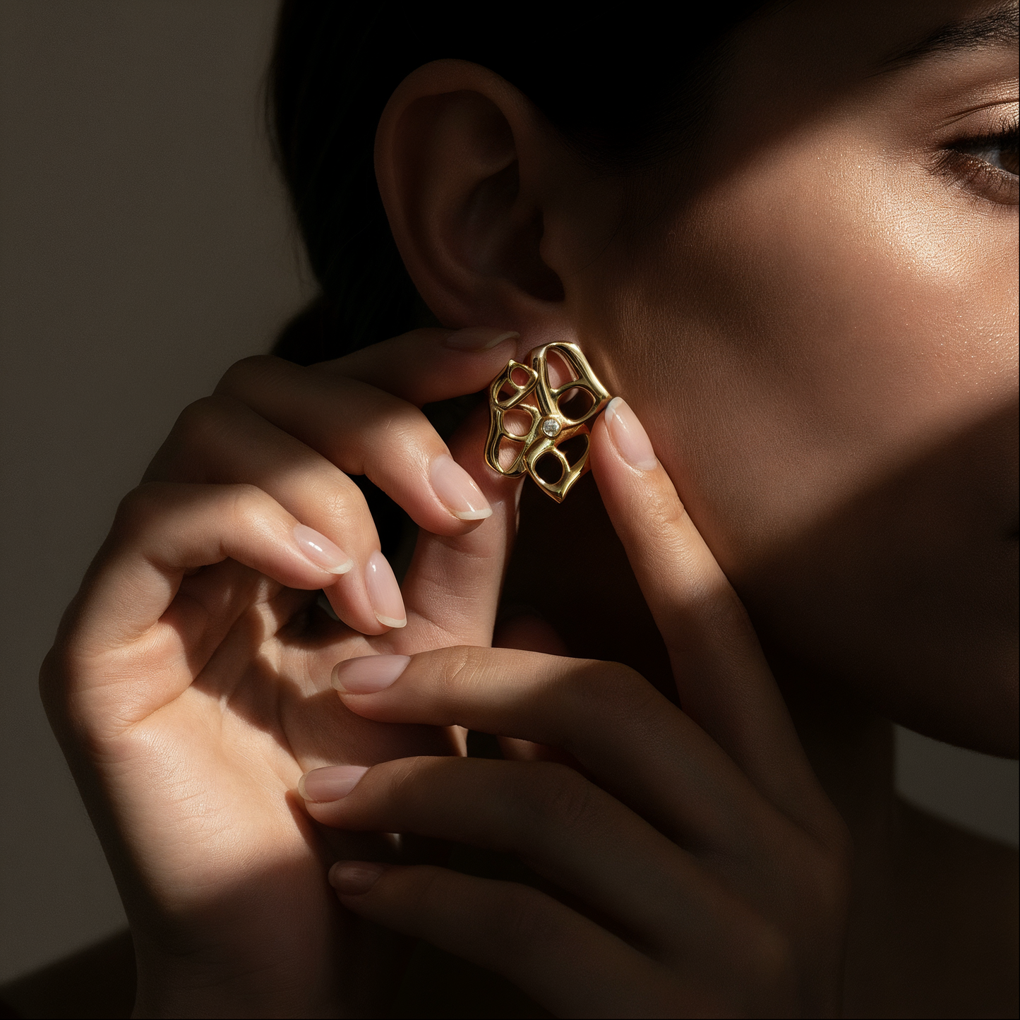 Flower Luna Earring Gold