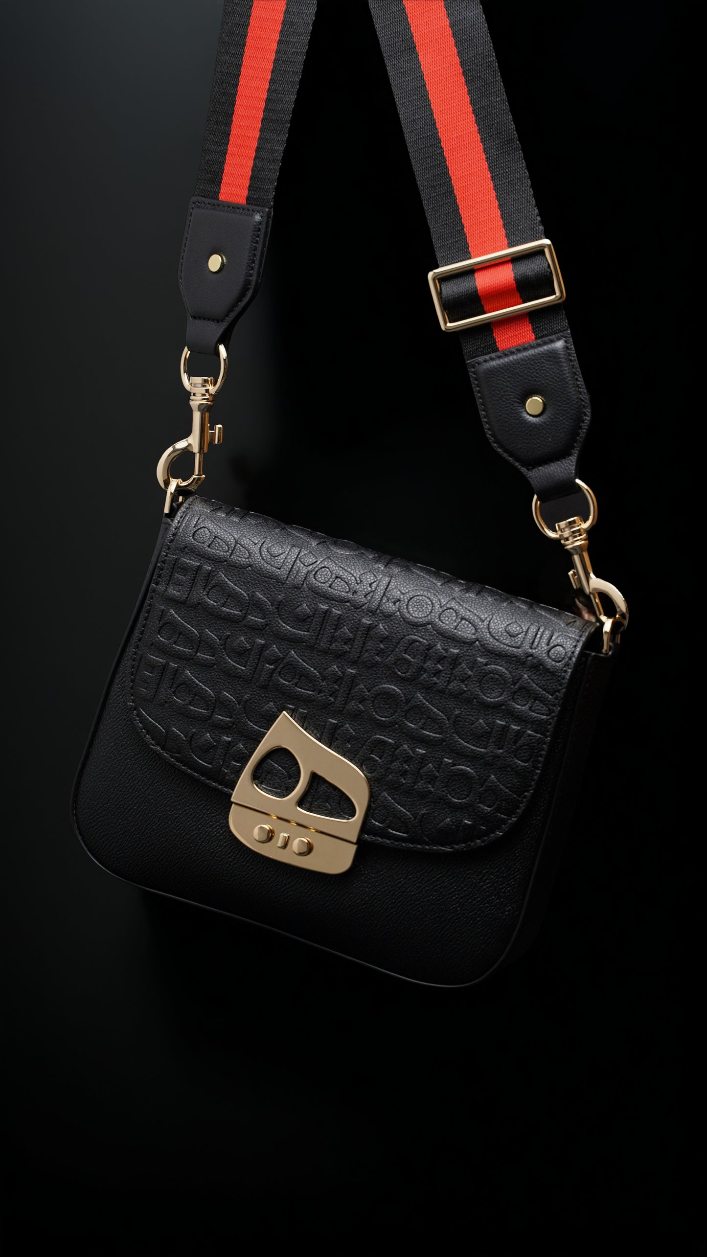 THR 1 Shoulder Bag