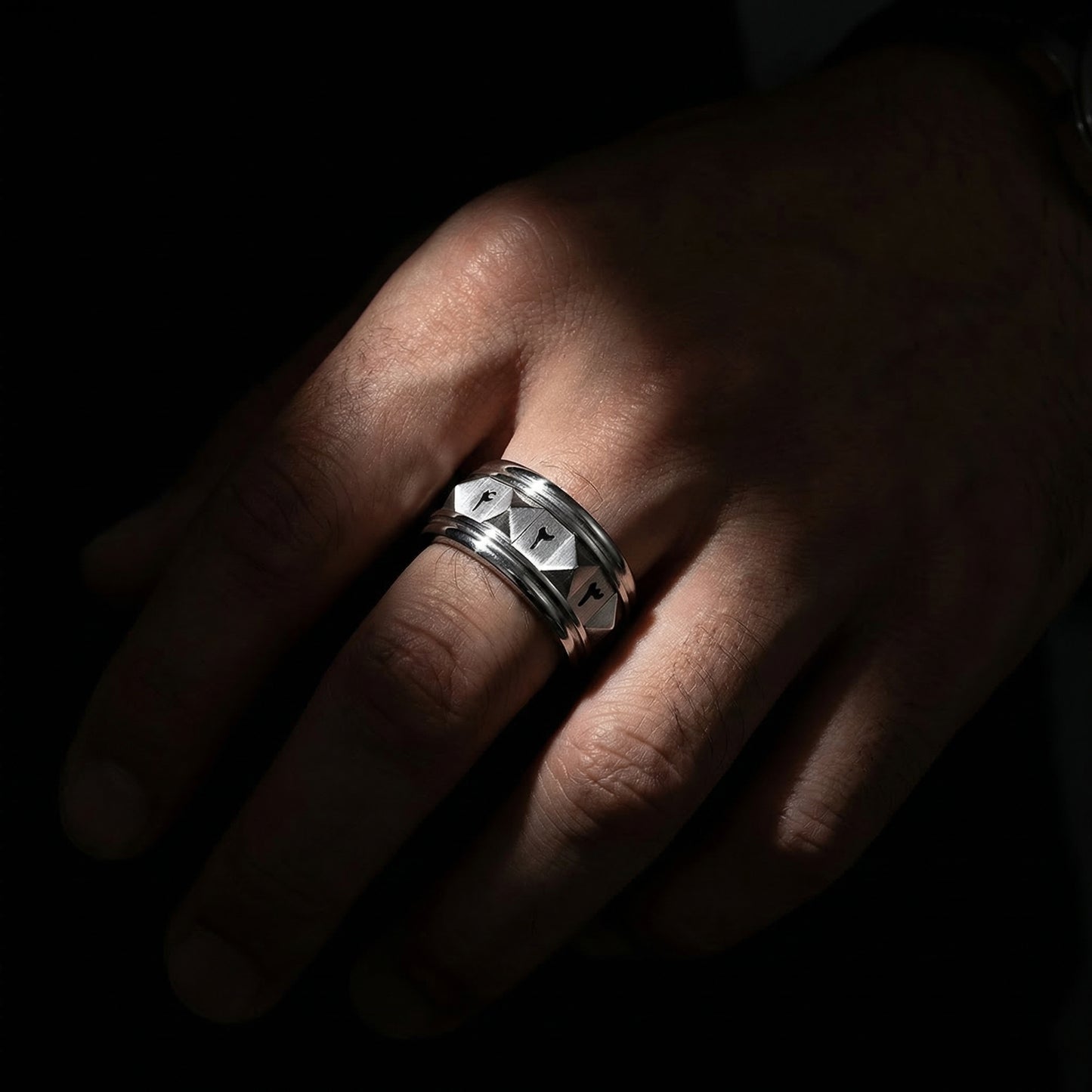 Luna Luck Ring Unisex - Steel